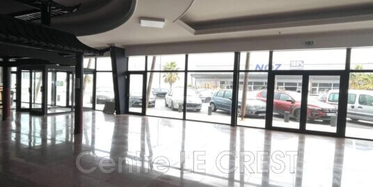 Lot A-B – 500 m² : Commerce